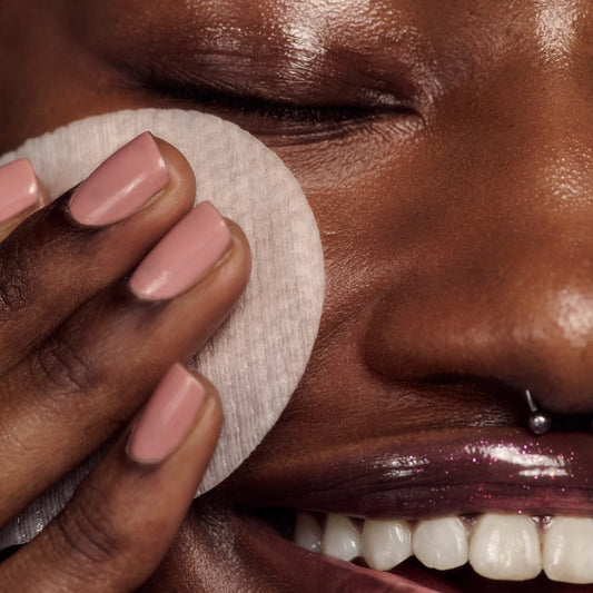 Skincare Essentials Travel Pack Milky Cleanser